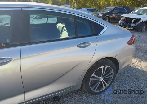 2018 Buick Regal Sportback Essence from USA, damaged, VIN W04GP6SX1J1137509